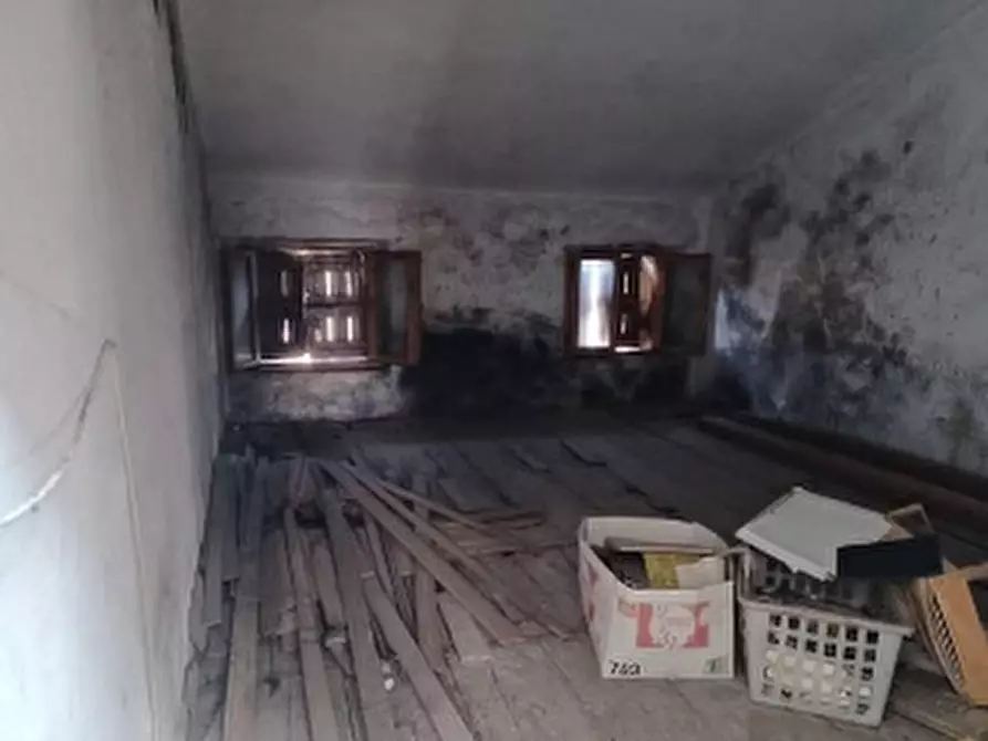 Immagine 33 di Palazzo in vendita  in VIA ROMA 36 a Soave