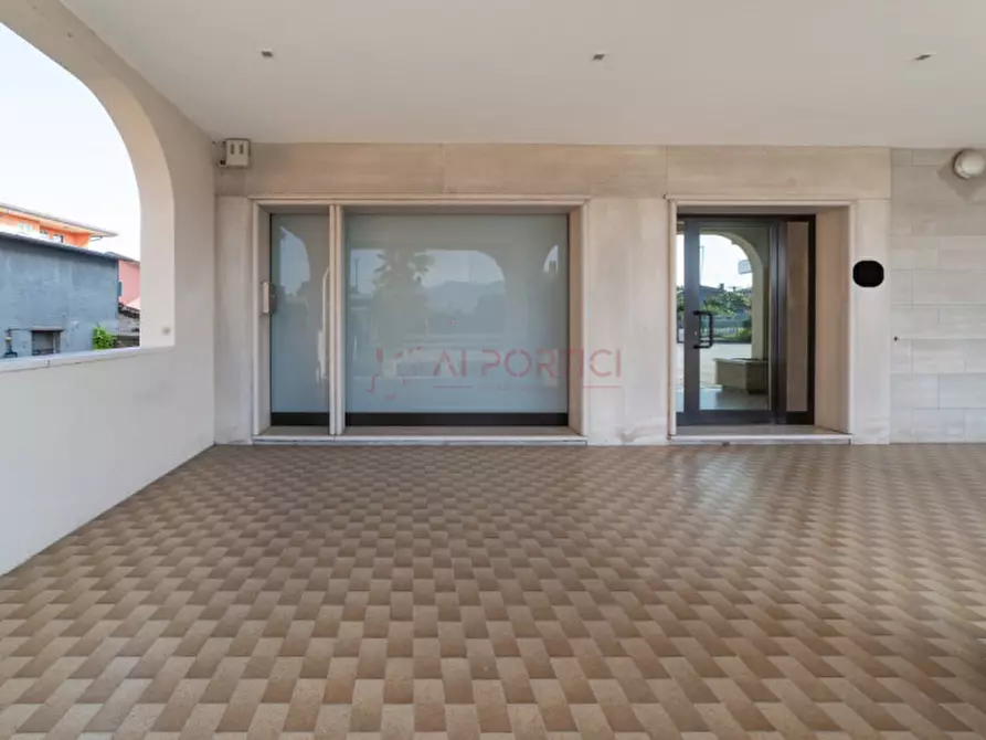 Immagine 12 di Negozio in vendita  in Via Alcide de Gasperi a Camponogara