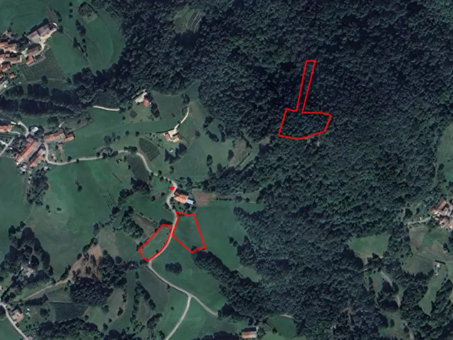 Immagine 1 di Terreno in vendita  in Contrada Grigolati, 36078 Valdagno VI, Italia a Valdagno