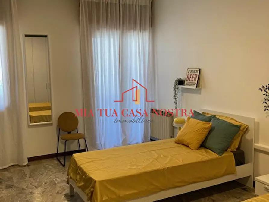 Immagine 1 di Camera in affitto  in Via Antonio Tonzig a Padova