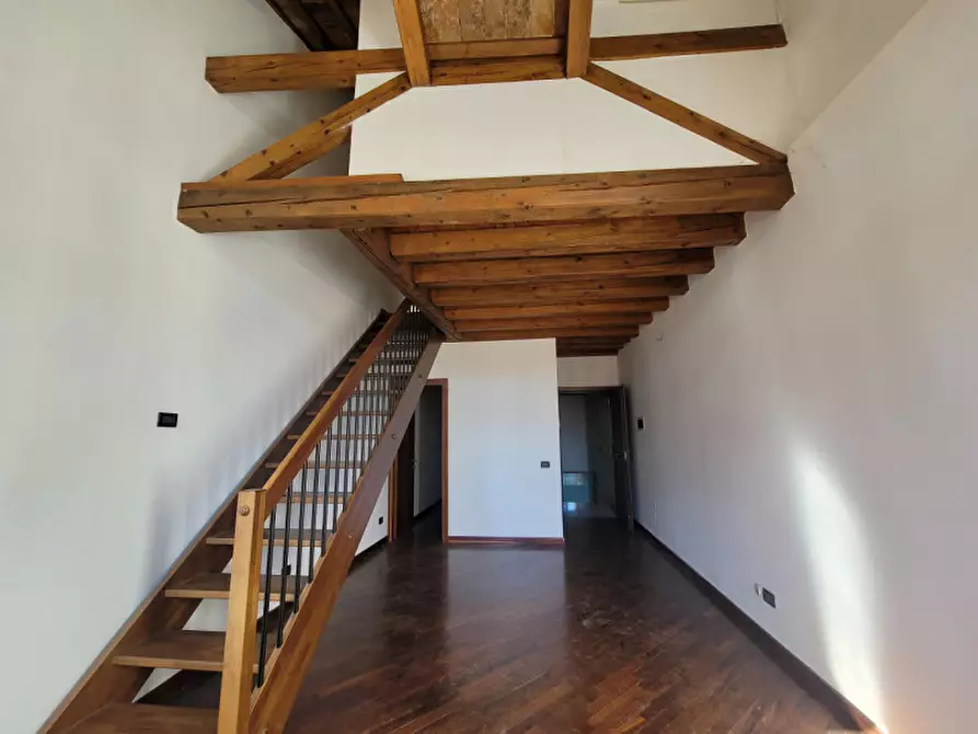 Immagine 3 di Appartamento in vendita  in PIAZZA ERBE a Vicenza