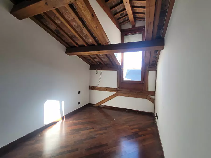 Immagine 11 di Appartamento in vendita  in PIAZZA ERBE a Vicenza