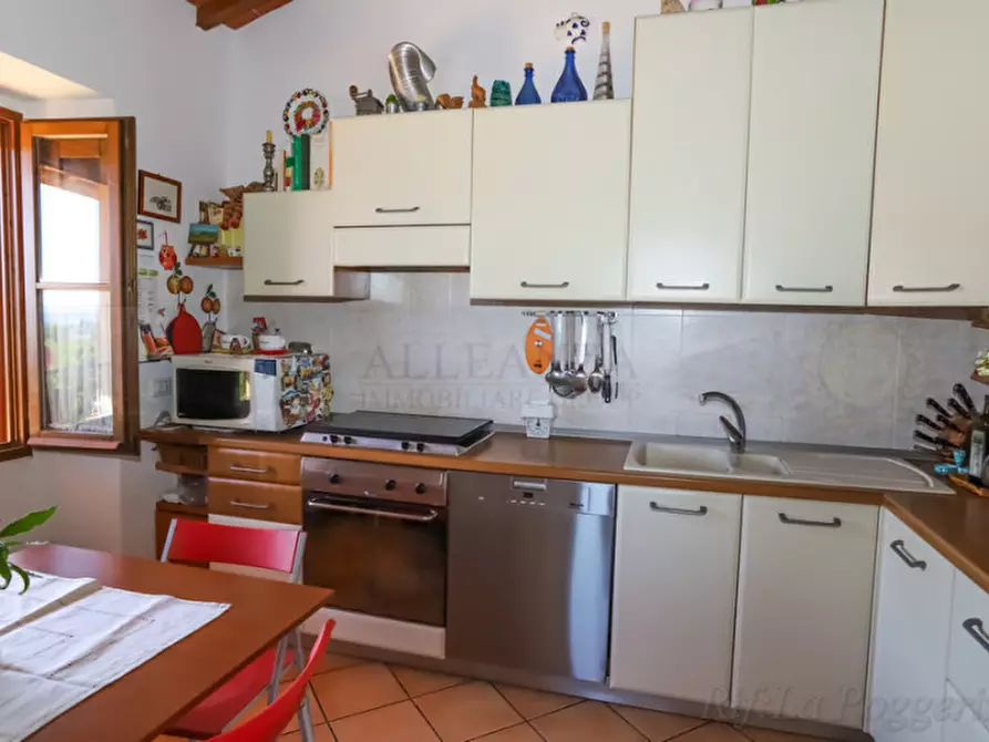 Immagine 14 di Appartamento in vendita  in La Poggerina a Figline E Incisa Valdarno