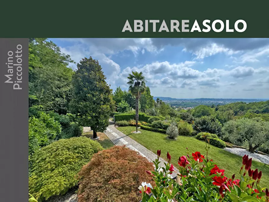 Immagine 1 di Villa in vendita  in via San Martino a Cornuda