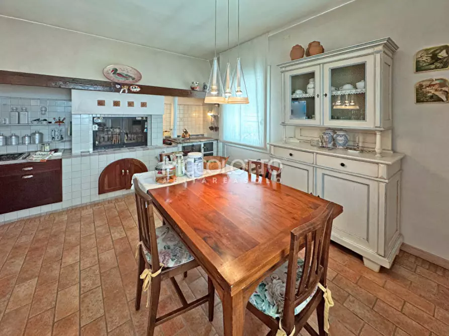 Immagine 8 di Villa in vendita  in via San Martino a Cornuda