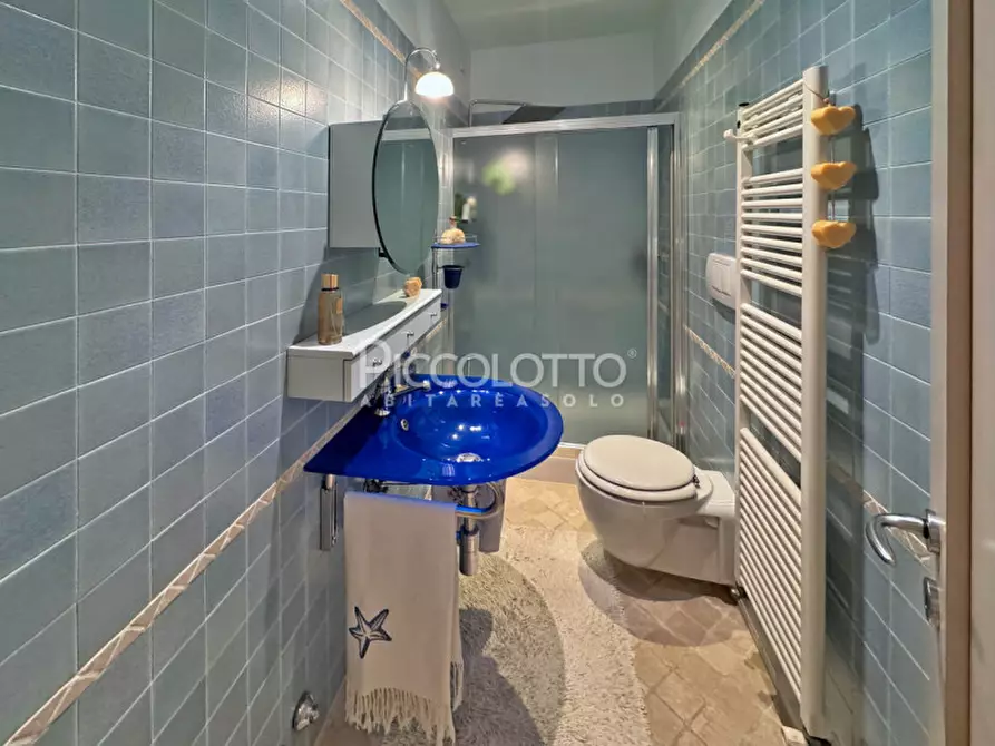 Immagine 9 di Villa in vendita  in via San Martino a Cornuda