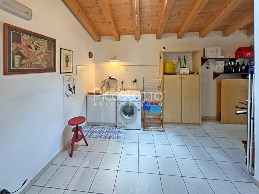 Immagine 16 di Villa in vendita  in via San Martino a Cornuda