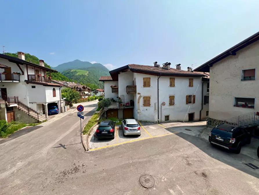 Immagine 29 di Villa in vendita  in piazza t. Sontacchi a Trento