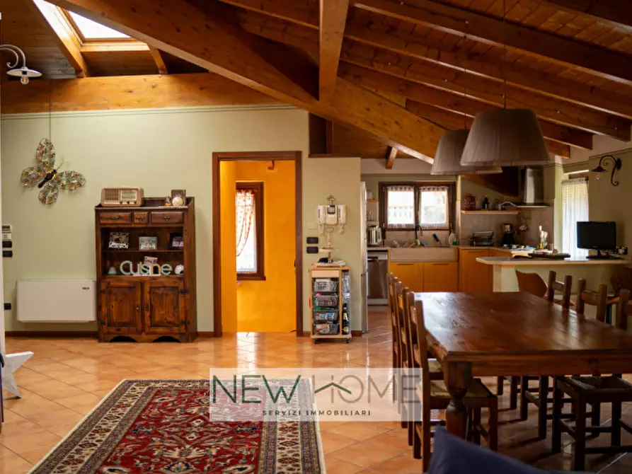 Immagine 10 di Casa bifamiliare in vendita  in via Alfonsine 3 a Verona