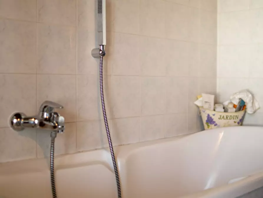 Immagine 14 di Casa bifamiliare in vendita  in via Alfonsine 3 a Verona