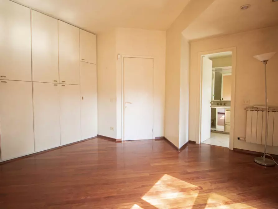 Immagine 11 di Villetta a schiera in vendita  a Prato