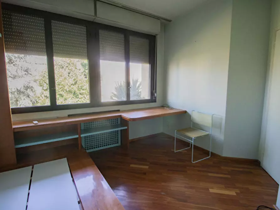 Immagine 13 di Villetta a schiera in vendita  a Prato