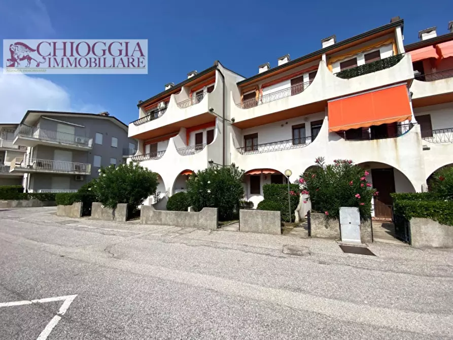 Immagine 2 di Appartamento in vendita  in Via delle Nazioni Unite a Chioggia
