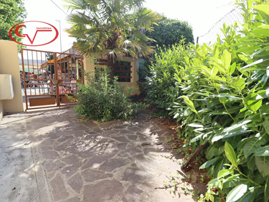 Immagine 15 di Appartamento in vendita  a Montevarchi