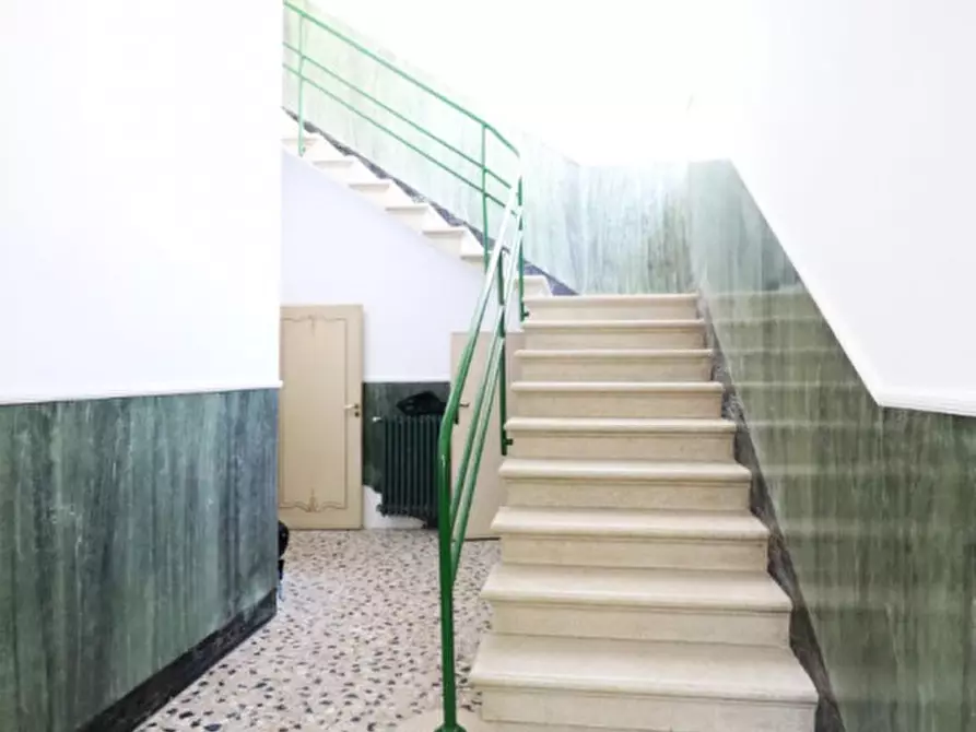 Immagine 19 di Appartamento in vendita  a Montevarchi