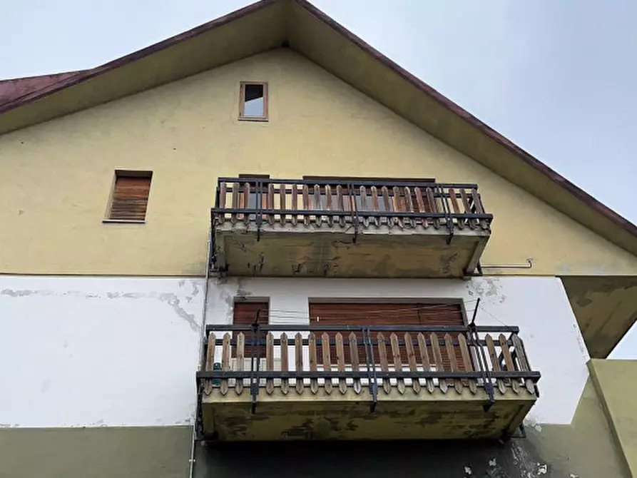 Immagine 4 di Appartamento in vendita  in Via dei a Viola