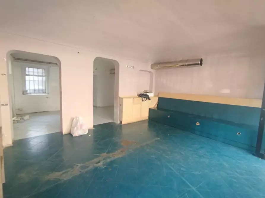 Immagine 1 di Negozio in vendita  in Via San Donato 29 a Torino