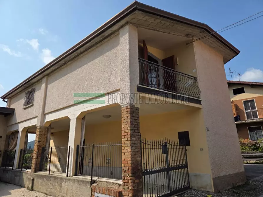 Immagine 5 di Casa indipendente in vendita  in Via Martignago a Ome