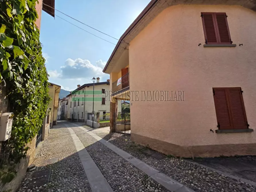 Immagine 6 di Casa indipendente in vendita  in Via Martignago a Ome