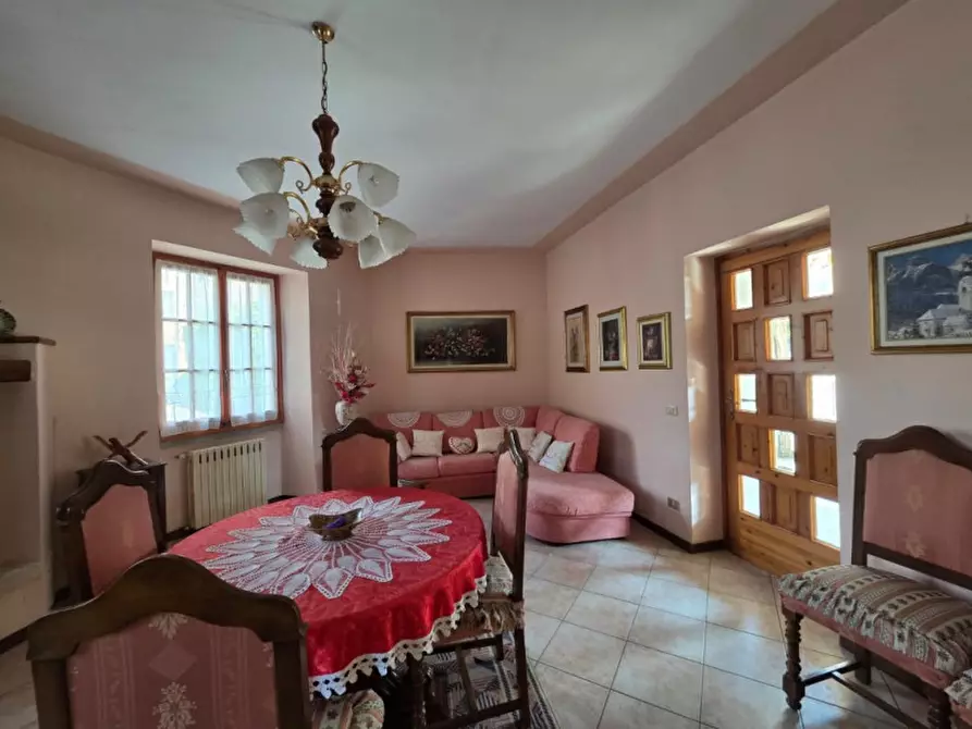 Immagine 11 di Casa indipendente in vendita  in Via Martignago a Ome