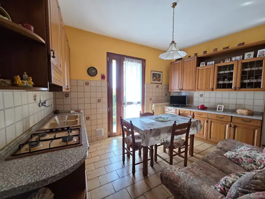 Immagine 14 di Casa indipendente in vendita  in Via Martignago a Ome