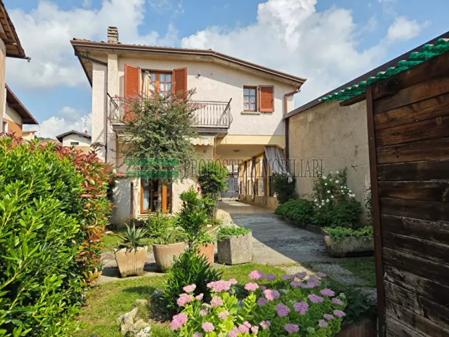 Immagine 29 di Casa indipendente in vendita  in Via Martignago a Ome