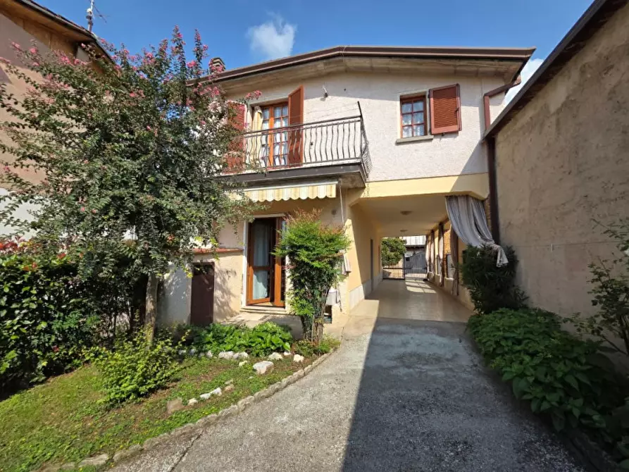 Immagine 31 di Casa indipendente in vendita  in Via Martignago a Ome
