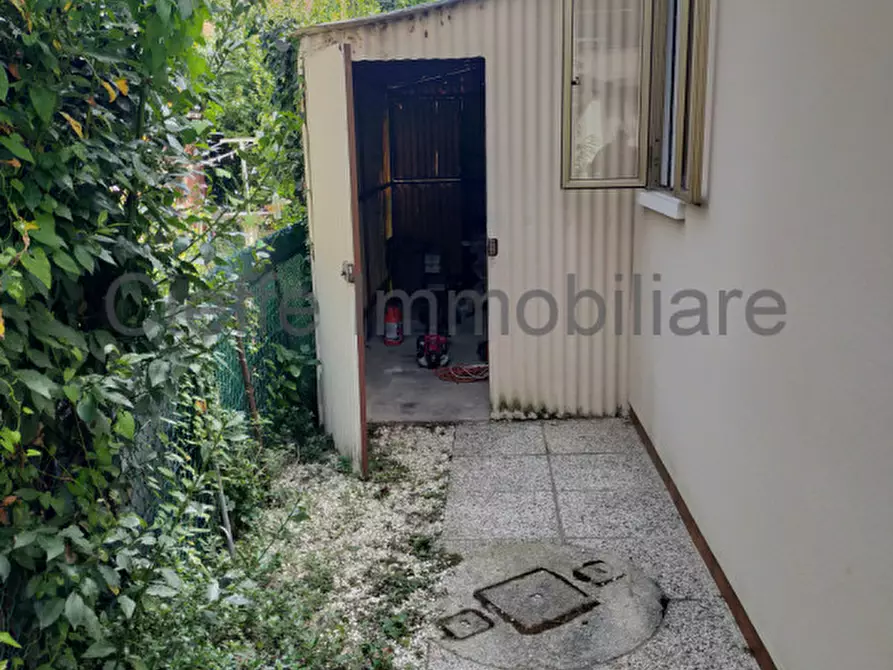 Immagine 4 di Casa indipendente in affitto  in VIA CAPIONI a Padova