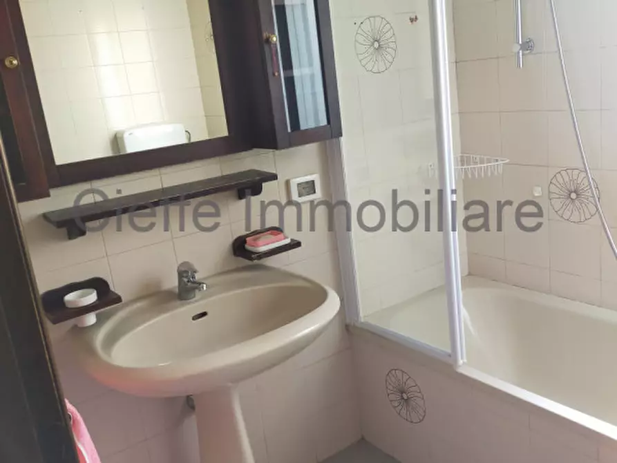 Immagine 6 di Casa indipendente in affitto  in VIA CAPIONI a Padova