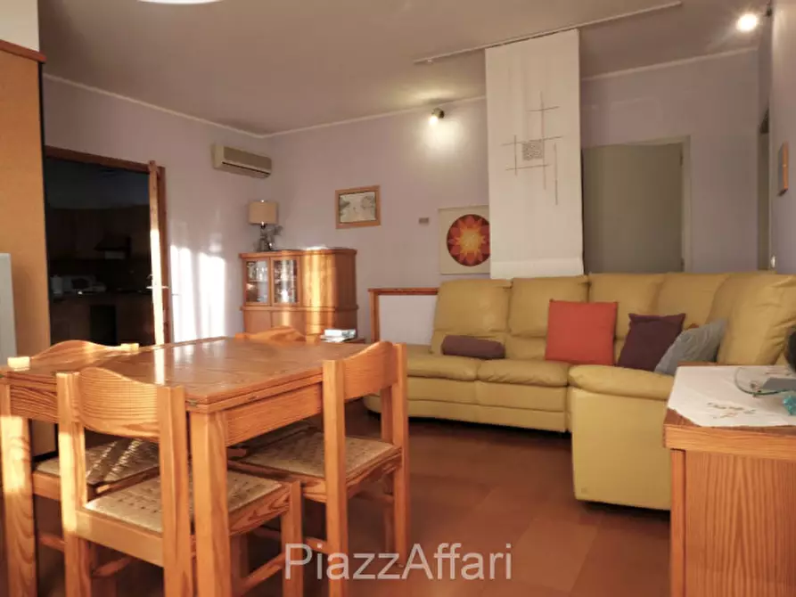 Immagine 6 di Villa in vendita  in Correzzola a Correzzola