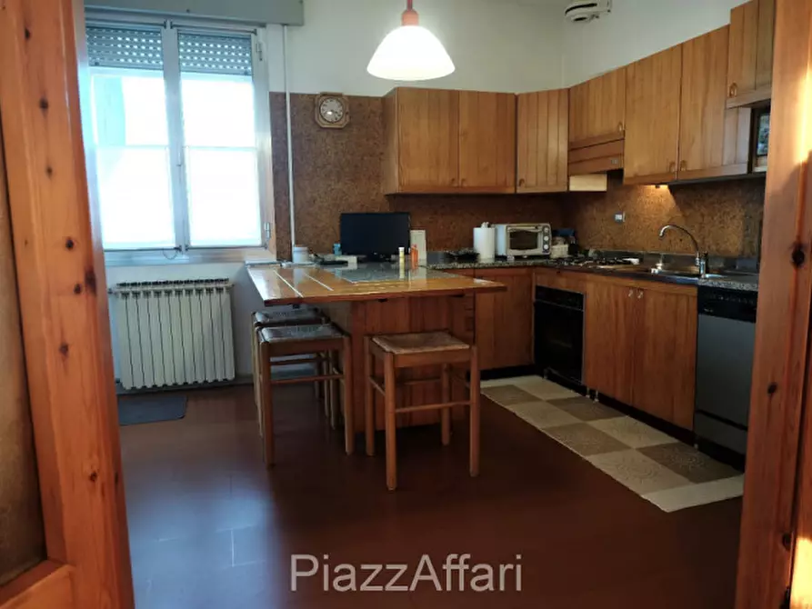 Immagine 9 di Villa in vendita  in Correzzola a Correzzola