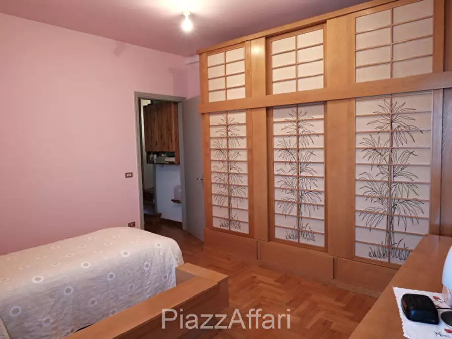 Immagine 11 di Villa in vendita  in Correzzola a Correzzola