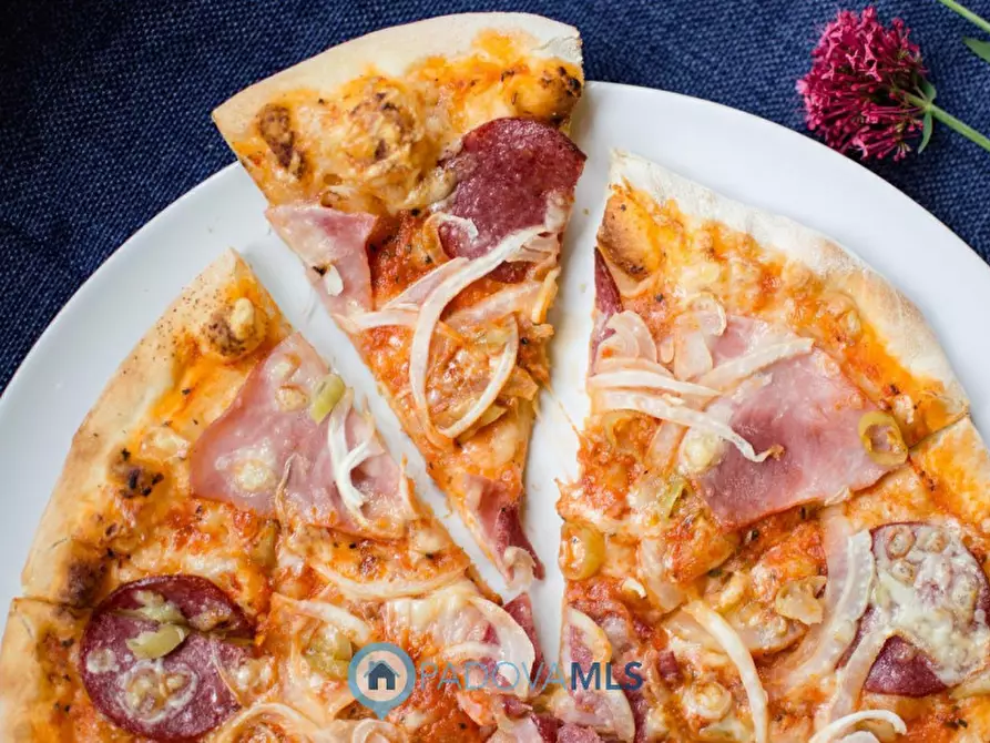 Immagine 4 di Attività commerciale in vendita  in Via San Marco, 10 a Padova