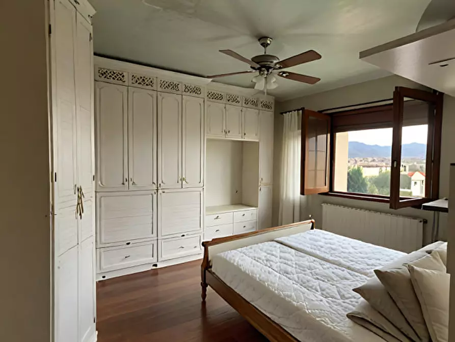 Immagine 9 di Appartamento in vendita  in Via Luigi Pinelli a Treviso