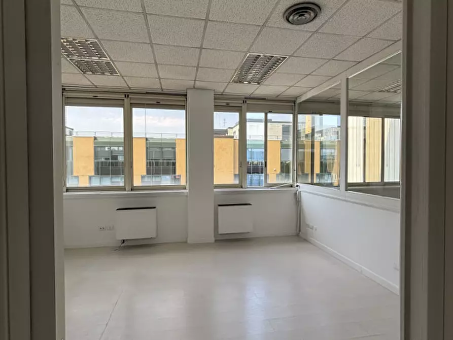 Immagine 2 di Ufficio in affitto  in Via della Croce Rossa a Padova