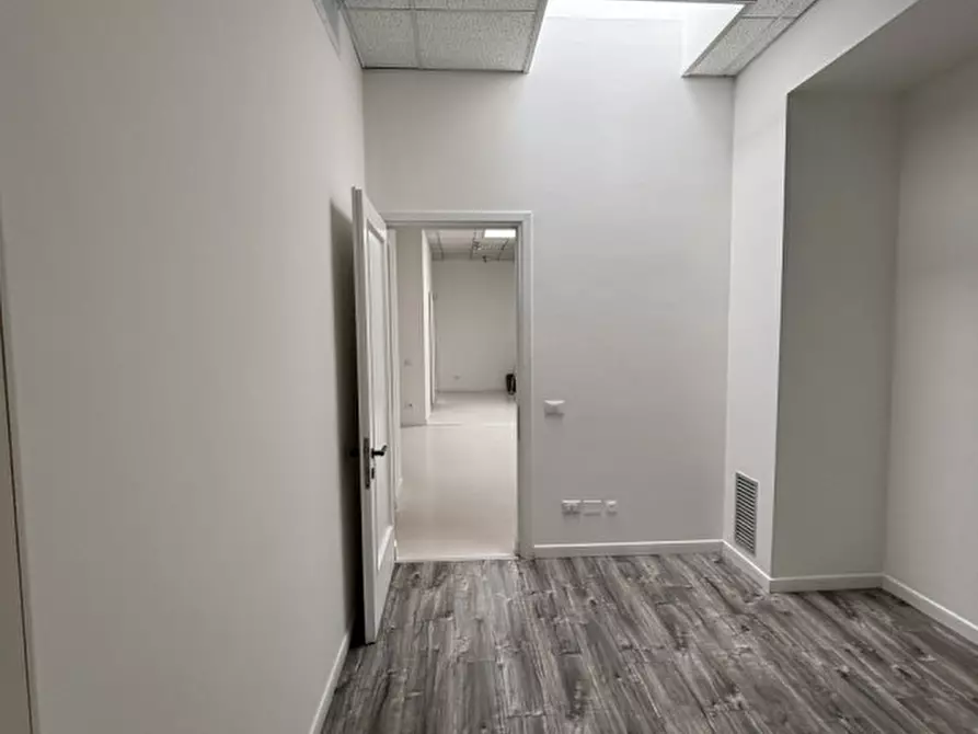 Immagine 11 di Ufficio in affitto  in Via della Croce Rossa a Padova