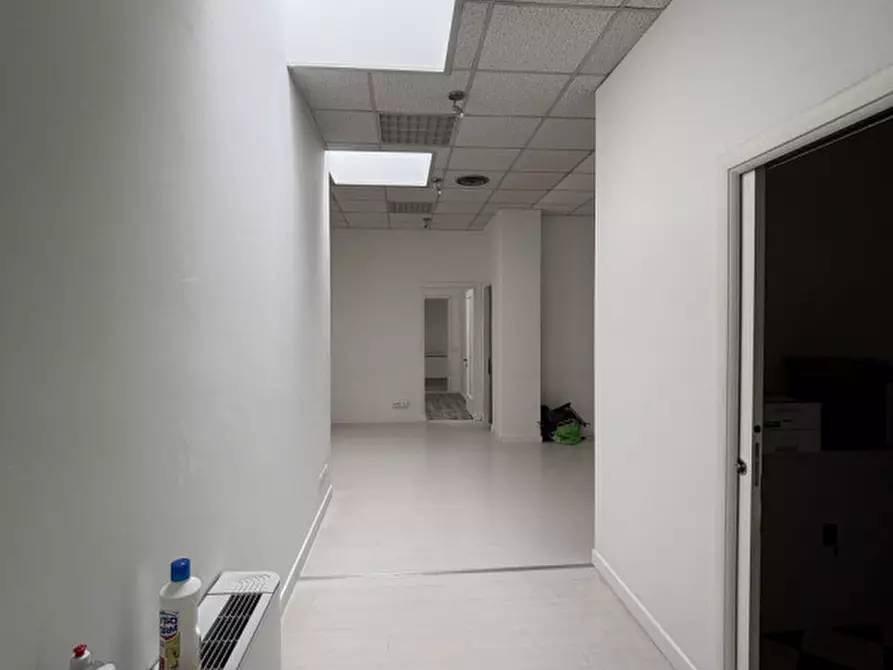Immagine 15 di Ufficio in affitto  in Via della Croce Rossa a Padova