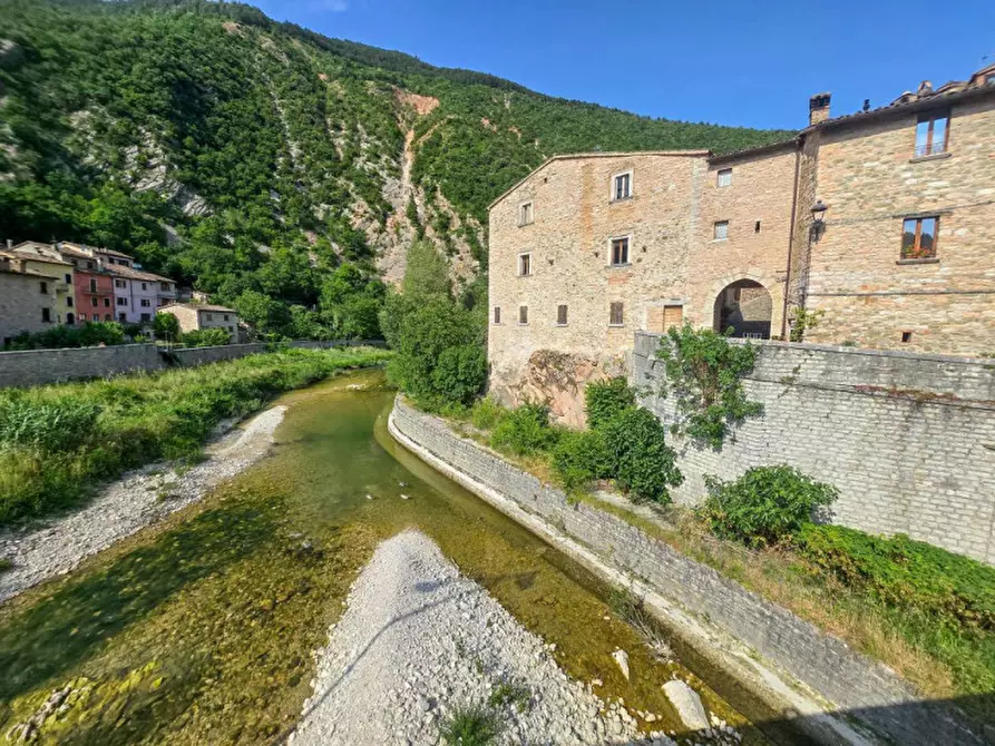 Immagine 2 di Casa indipendente in vendita  in Via Brancaleoni a Piobbico