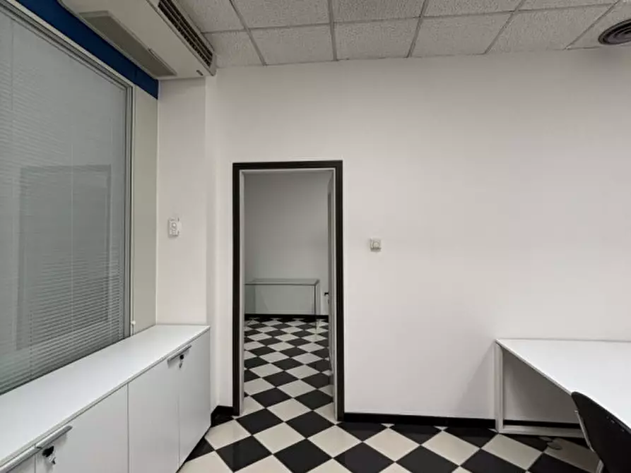 Immagine 19 di Ufficio in affitto  in Via della Croce Rossa a Padova