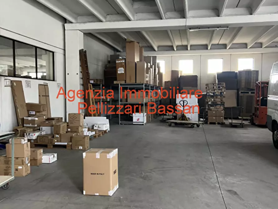 Immagine 5 di Capannone industriale in vendita  in VIA OBERDAN cornuda a Cornuda