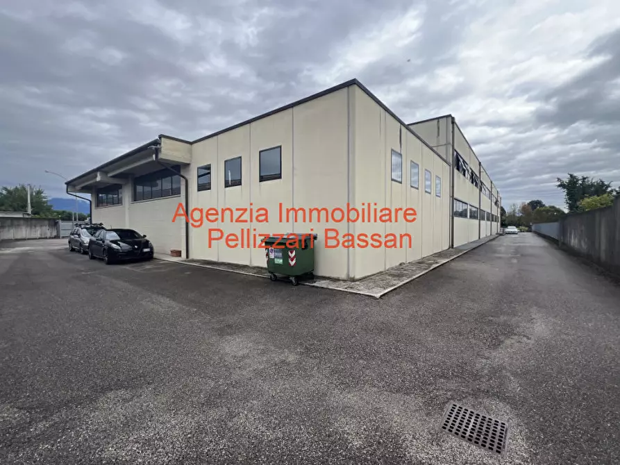 Immagine 9 di Capannone industriale in vendita  in VIA OBERDAN cornuda a Cornuda