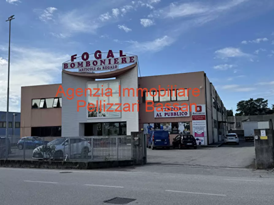 Immagine 2 di Capannone industriale in vendita  in VIA OBERDAN a Cornuda