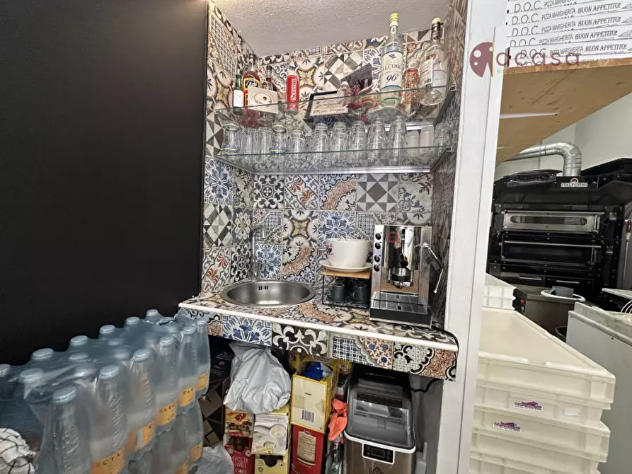 Immagine 10 di Attività commerciale in vendita  in Via Alcide De Gasperi 26 a Lascari