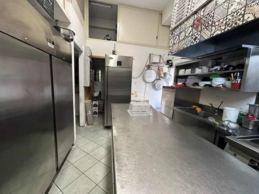 Immagine 12 di Attività commerciale in vendita  in Via Alcide De Gasperi 26 a Lascari