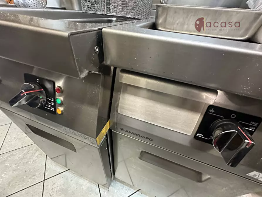 Immagine 14 di Attività commerciale in vendita  in Via Alcide De Gasperi 26 a Lascari