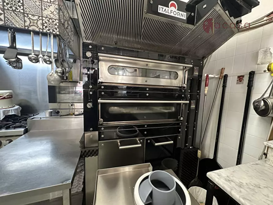 Immagine 16 di Attività commerciale in vendita  in Via Alcide De Gasperi 26 a Lascari