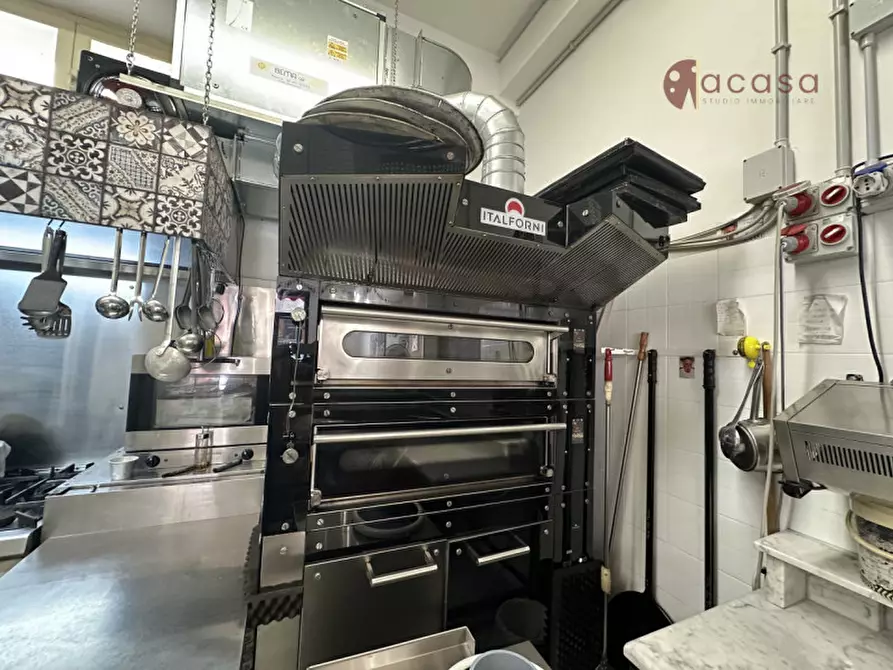 Immagine 18 di Attività commerciale in vendita  in Via Alcide De Gasperi 26 a Lascari