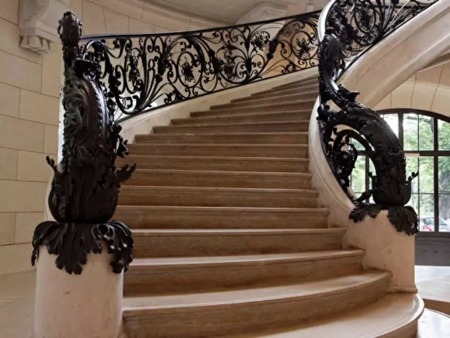 Immagine 1 di Palazzo in vendita  in Via dei Tadi a Padova