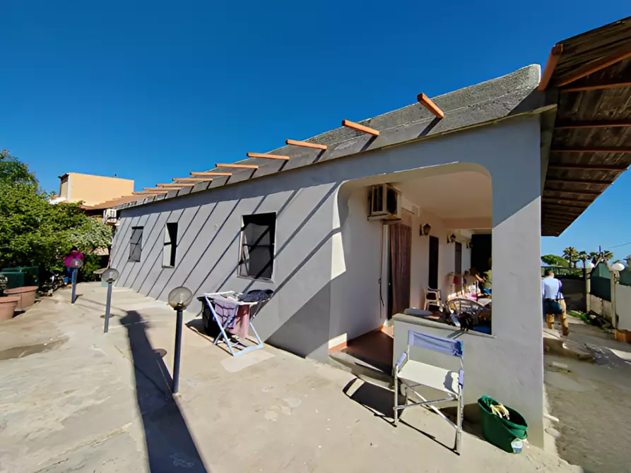 Immagine 1 di Villa in vendita  in Via Capo Passero n. 5 a Siracusa