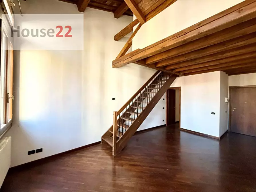 Immagine 3 di Appartamento in vendita  in Piazza dei Signori a Vicenza